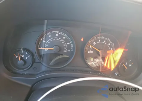 2017 Jeep Patriot Sport z USA, uszkodzony, nr VIN 1C4NJPBA3HD122633